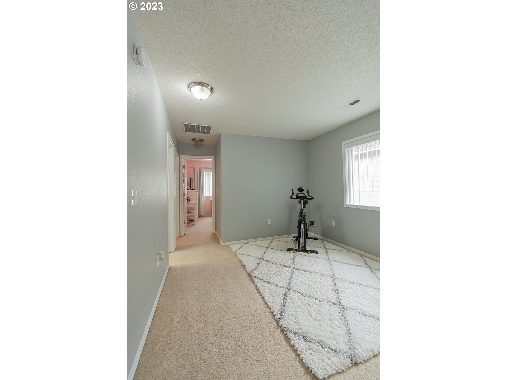 3148 South 3rd Way Ridgefield, WA 98642 - Photo 14 of 27 a workspace room with a sink