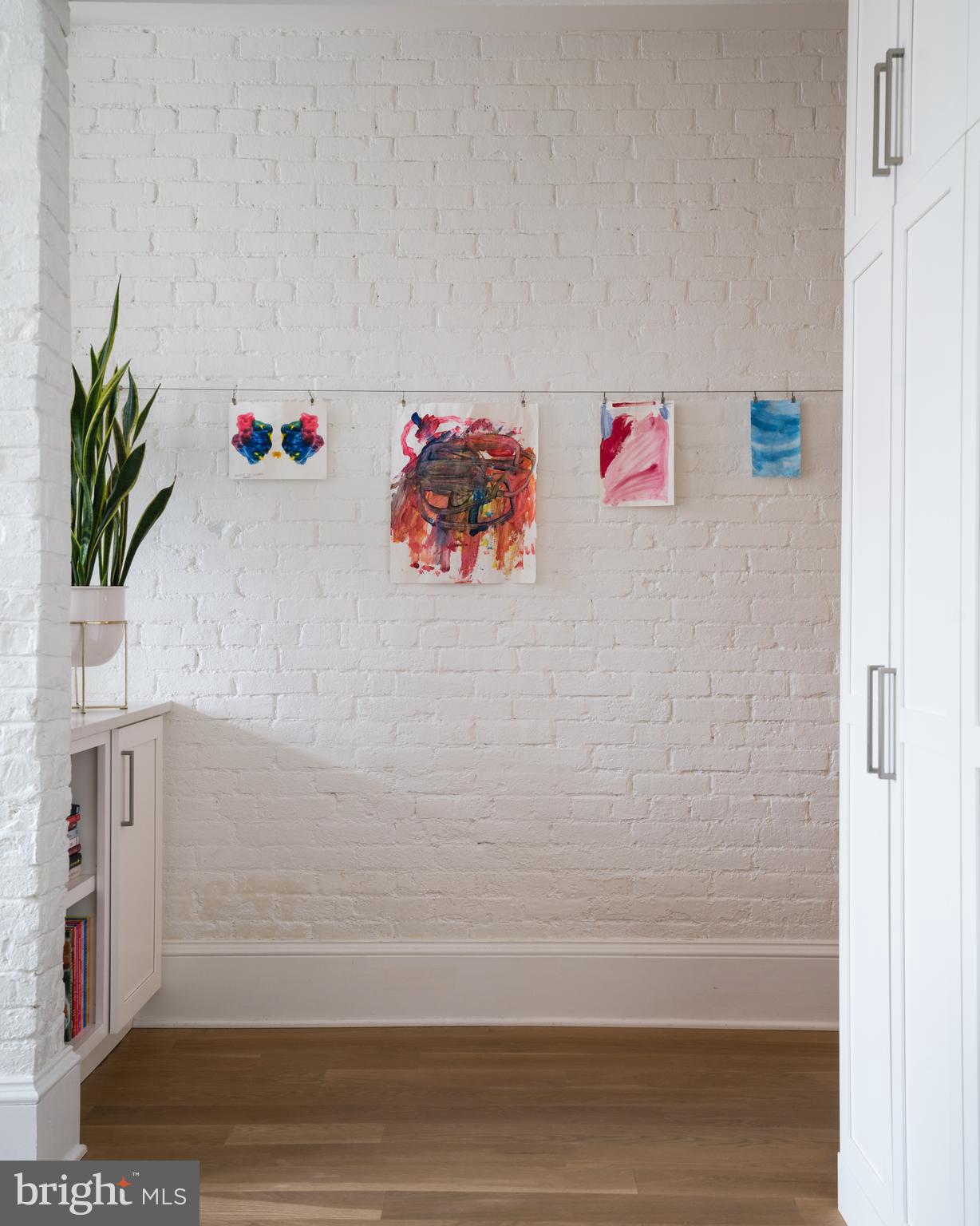 328 12th Street Southeast Washington, DC 20003 - Photo 12 of 32