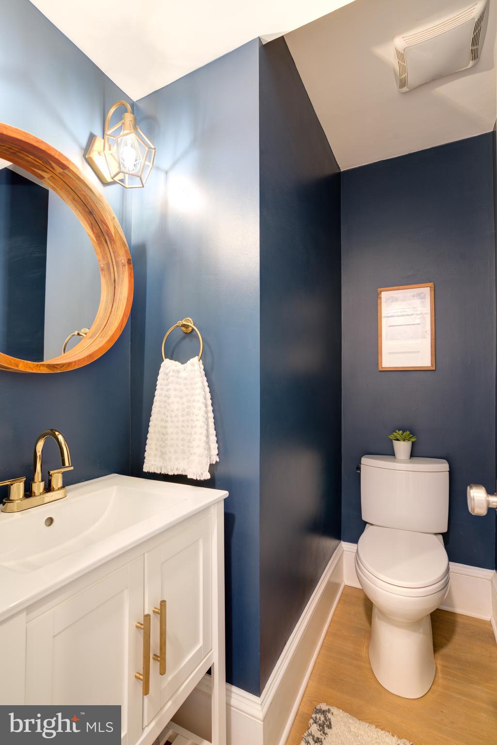 328 12th Street Southeast Washington, DC 20003 - Photo 13 of 32