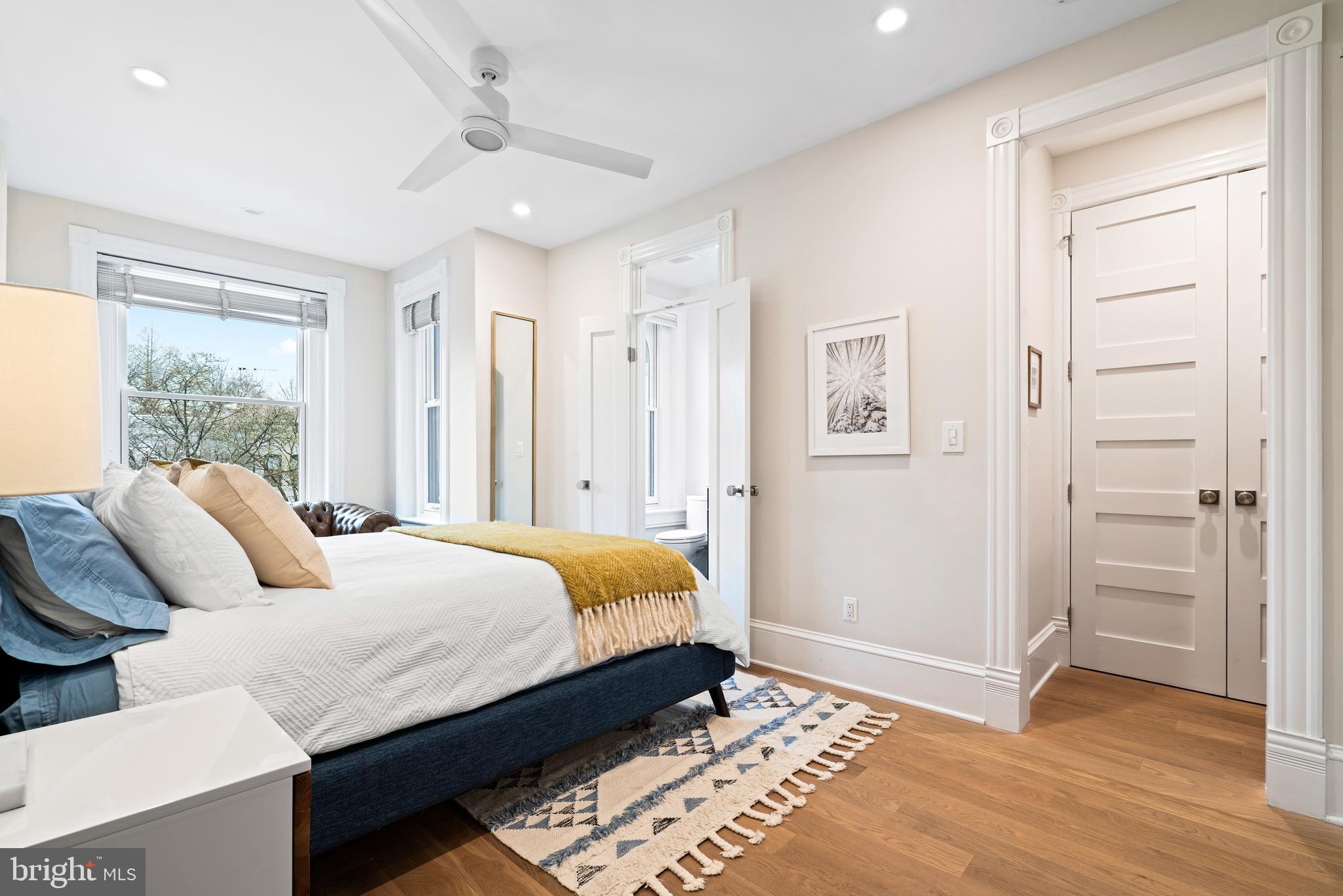 328 12th Street Southeast Washington, DC 20003 - Photo 15 of 32