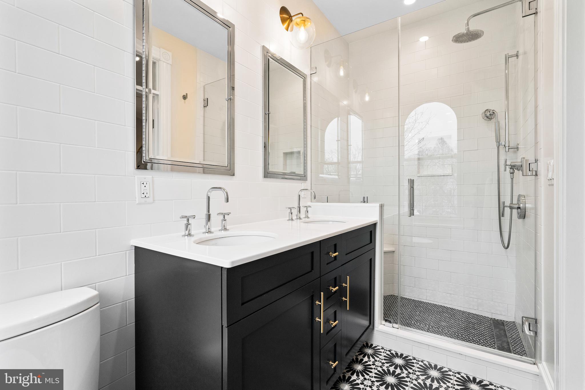 328 12th Street Southeast Washington, DC 20003 - Photo 17 of 32