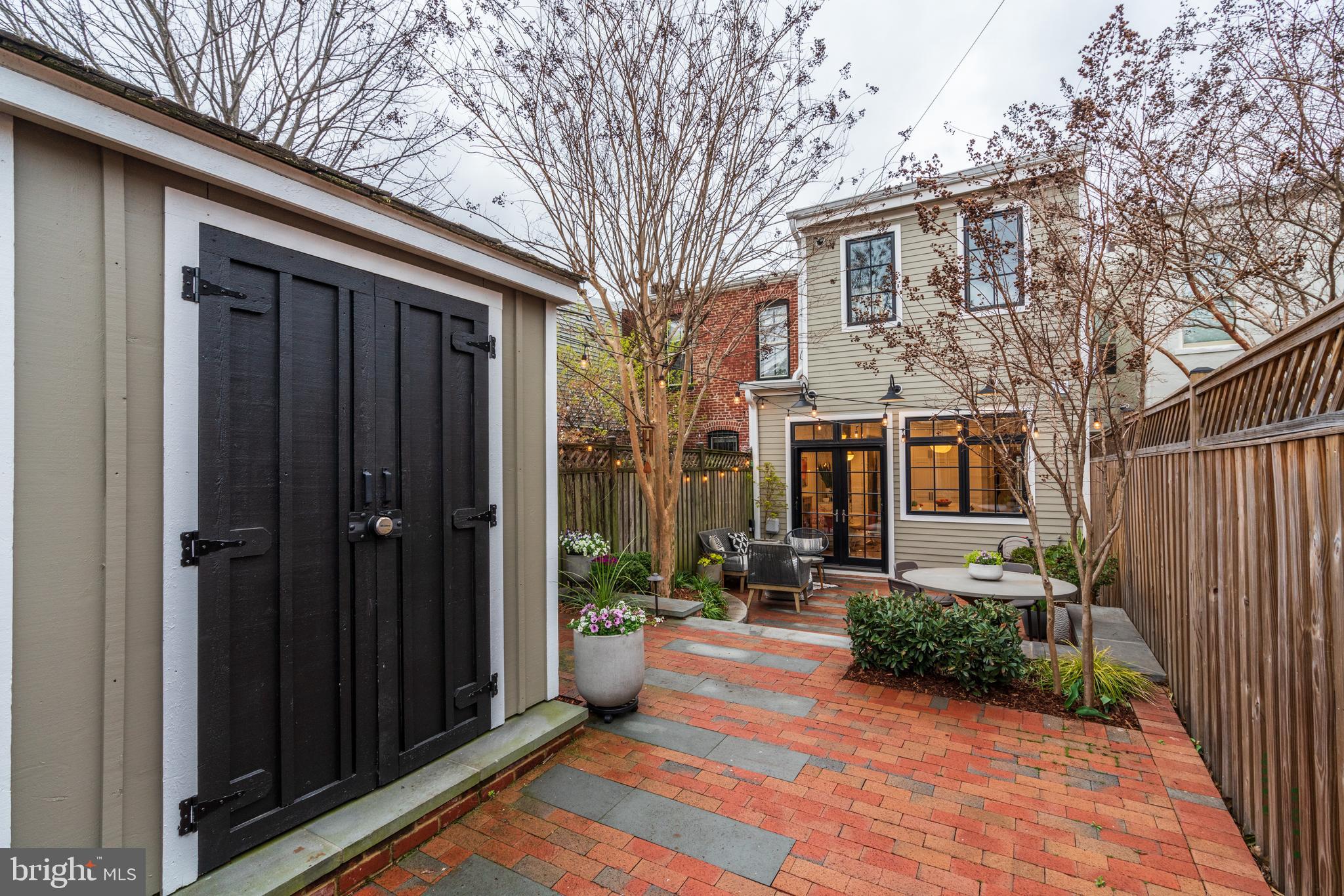 328 12th Street Southeast Washington, DC 20003 - Photo 28 of 32