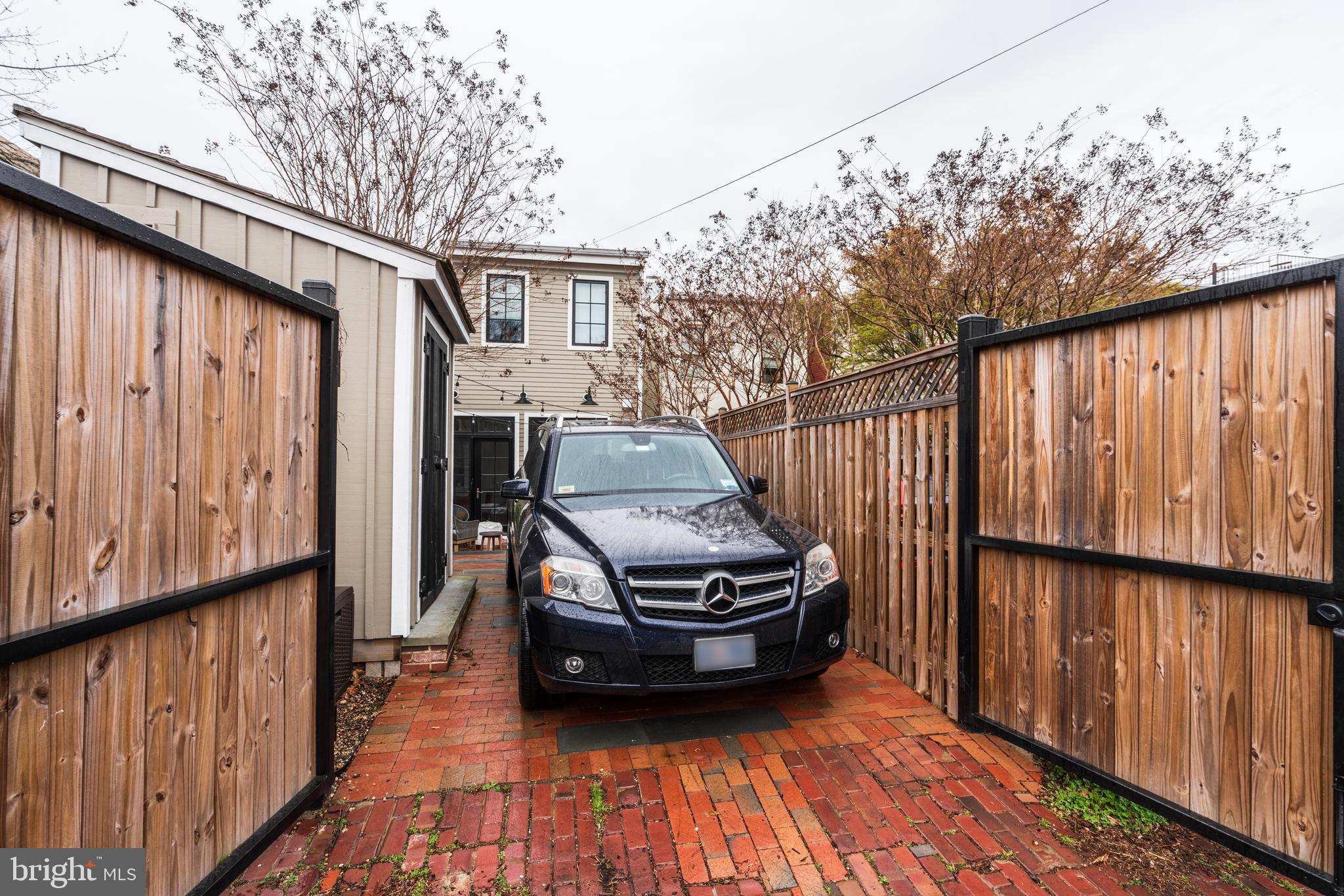 328 12th Street Southeast Washington, DC 20003 - Photo 29 of 32