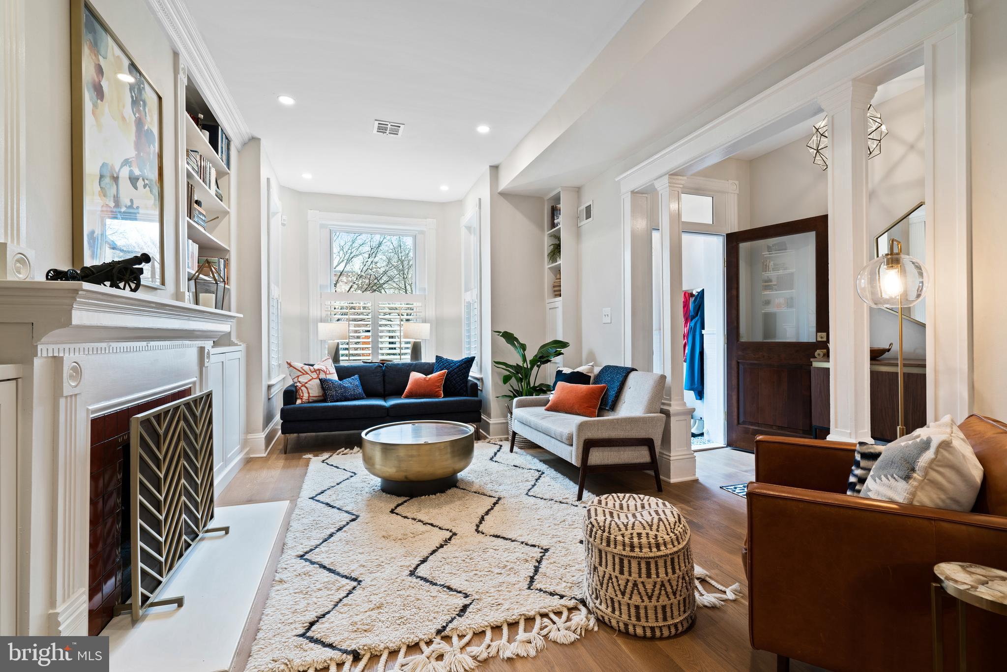 328 12th Street Southeast Washington, DC 20003 - Photo 3 of 32