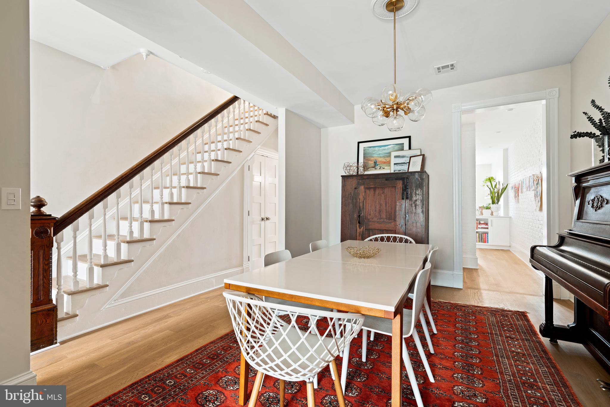 328 12th Street Southeast Washington, DC 20003 - Photo 6 of 32