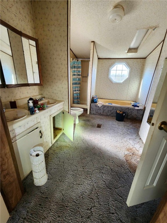 805 State Rd S-37-54 Seneca, SC 29678 - Photo 8 of 12 Master Bath