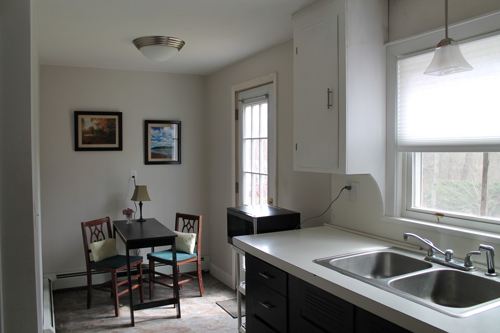 76 Ray Street Webster, MA 01570 - Photo 4 of 26 Gallery Image 4