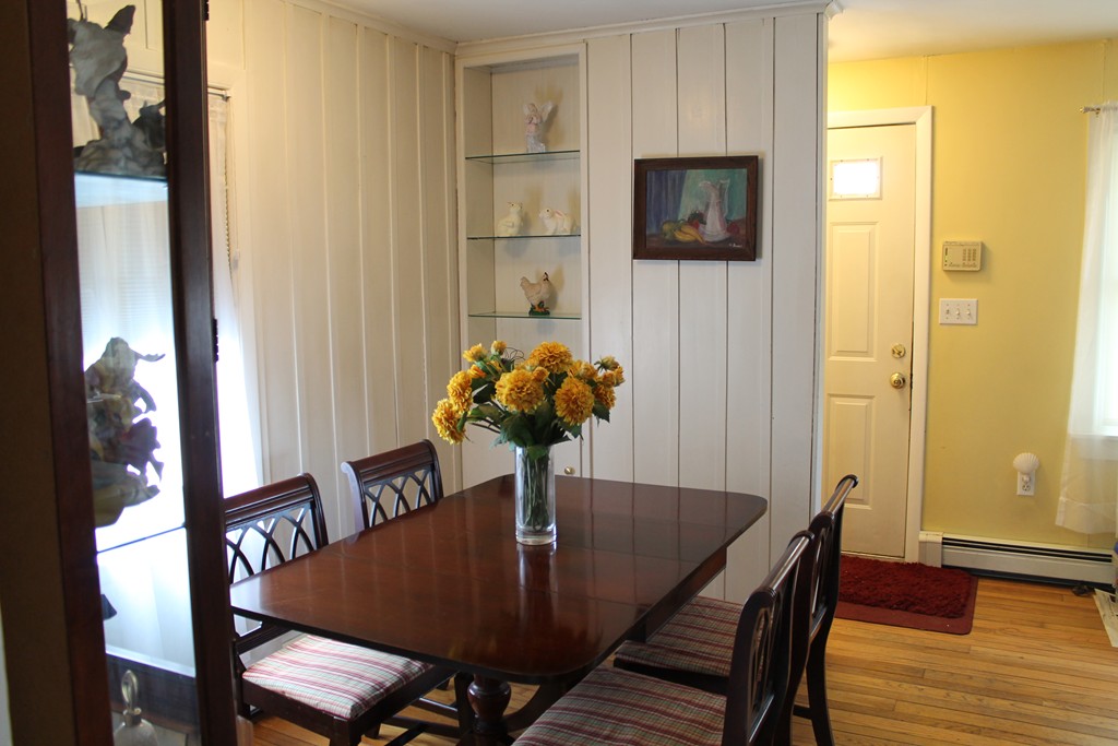 76 Ray Street Webster, MA 01570 - Photo 8 of 26 Gallery Image 8