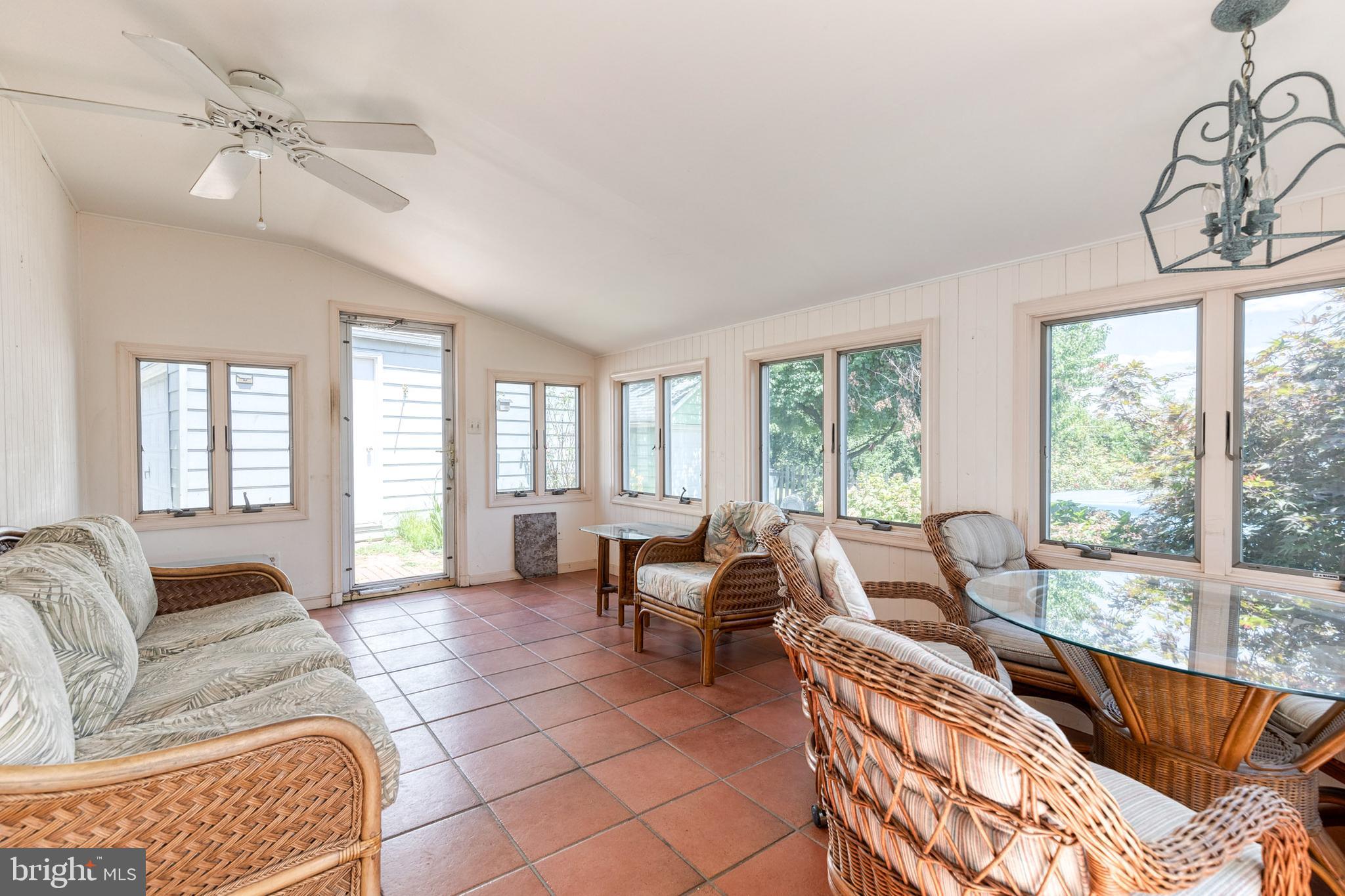 8 Margate Road Lutherville-Timonium, MD 21093 - Photo 3 of 30