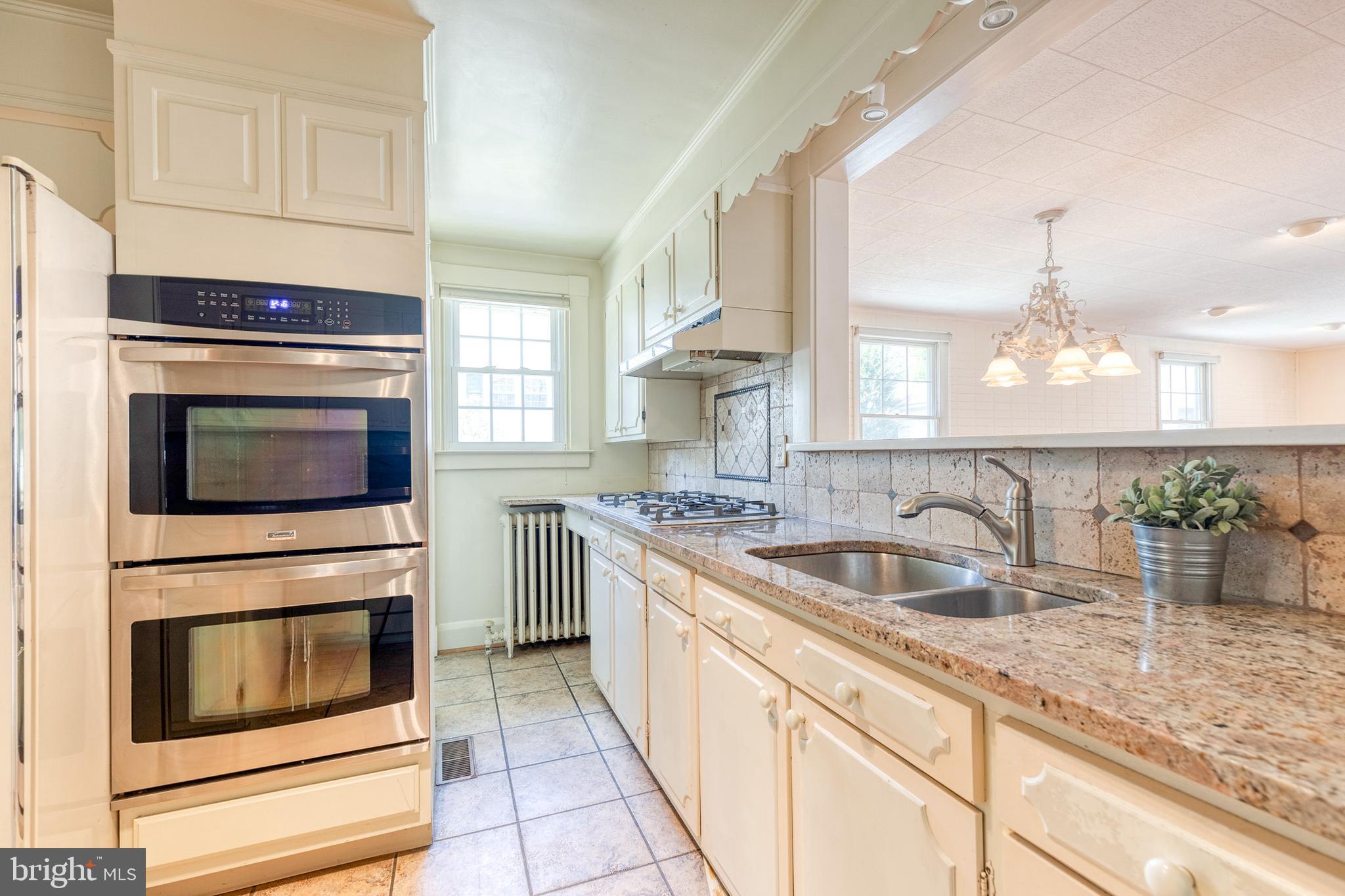 8 Margate Road Lutherville-Timonium, MD 21093 - Photo 7 of 30