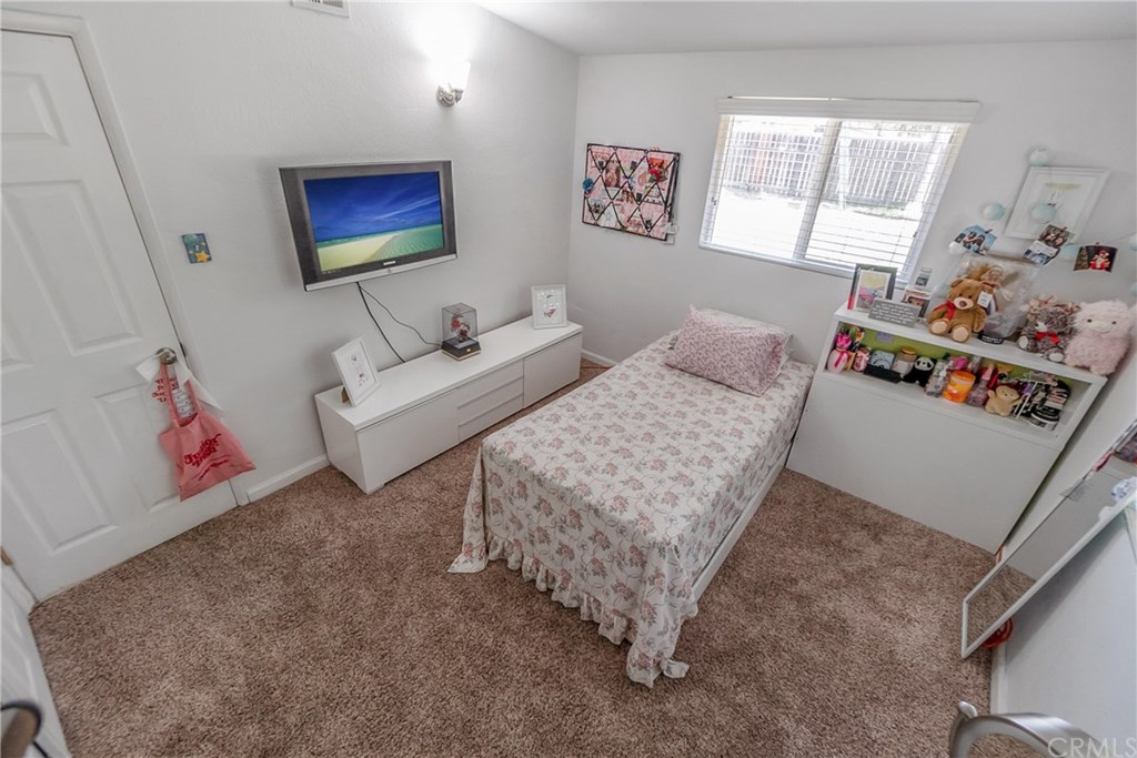 633 East Margarita Road Rialto, CA 92376 - Photo 22 of 29 Bedroom #3
