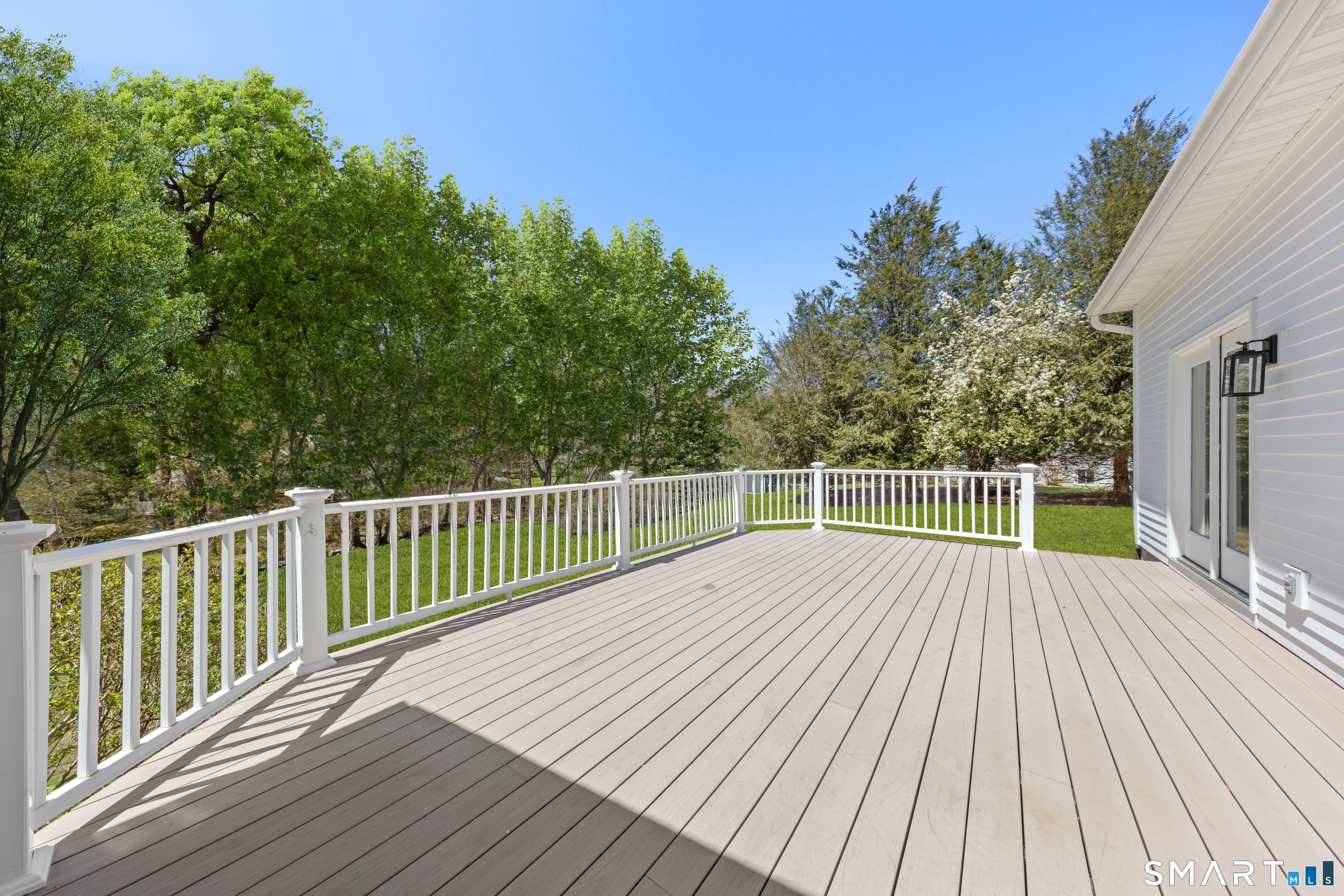 276 Flintlock Road Fairfield, CT 06890 - Photo 34 of 39