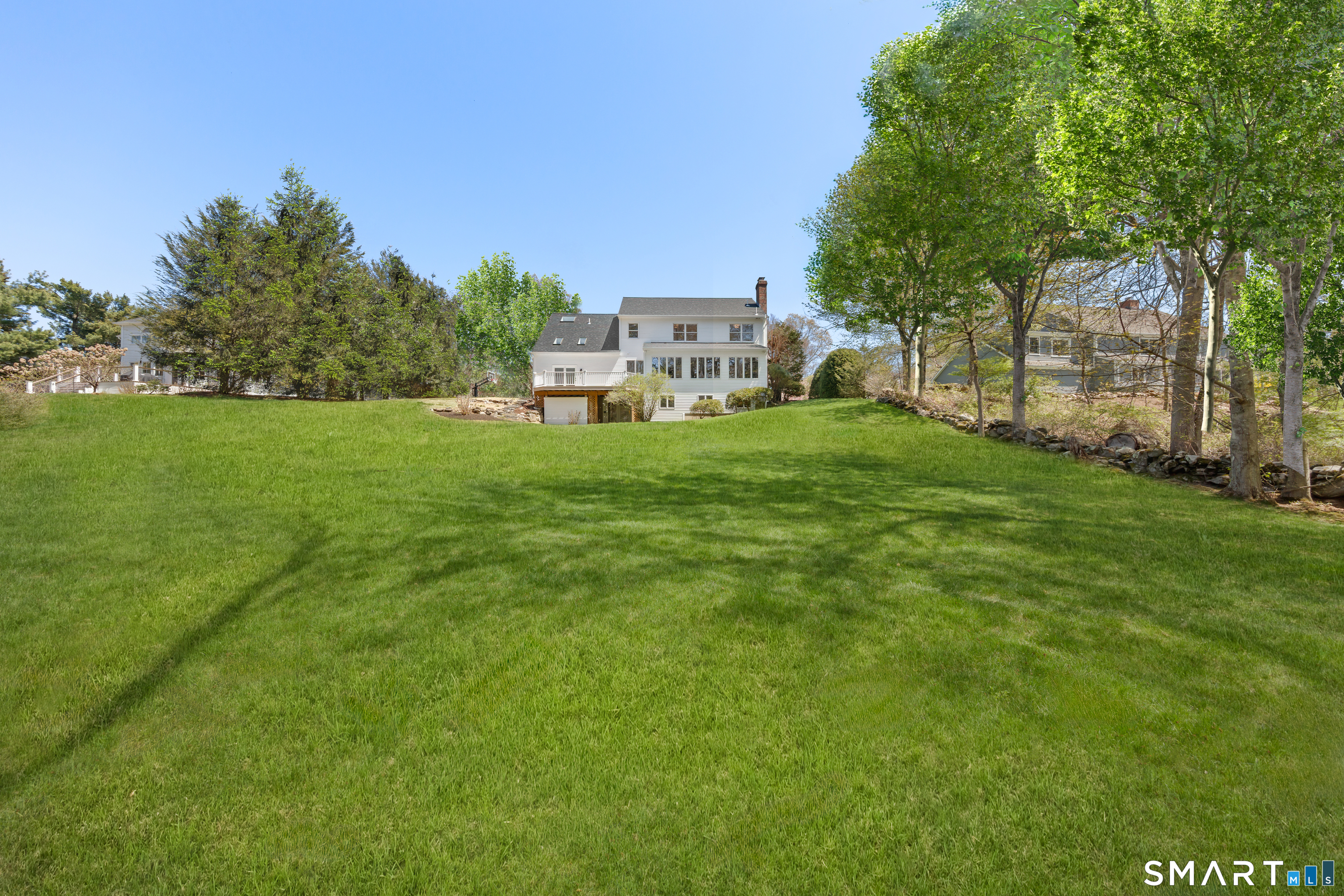 276 Flintlock Road Fairfield, CT 06890 - Photo 36 of 39