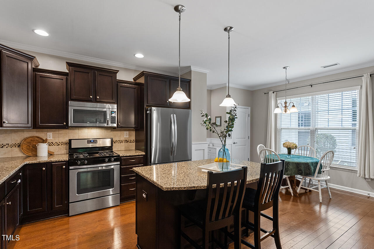 1211 Silver Beach Way Raleigh, NC 27606 - Photo 5 of 32 Kitchen