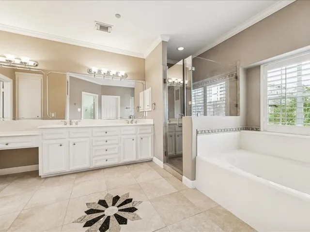$949,000 | 6324 Elm Court, Bellaire, TX 77401
