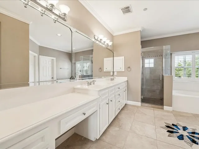 $949,000 | 6324 Elm Court, Bellaire, TX 77401