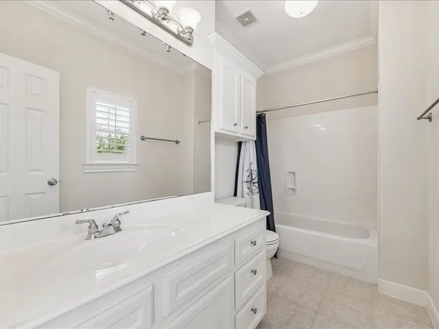 $949,000 | 6324 Elm Court, Bellaire, TX 77401