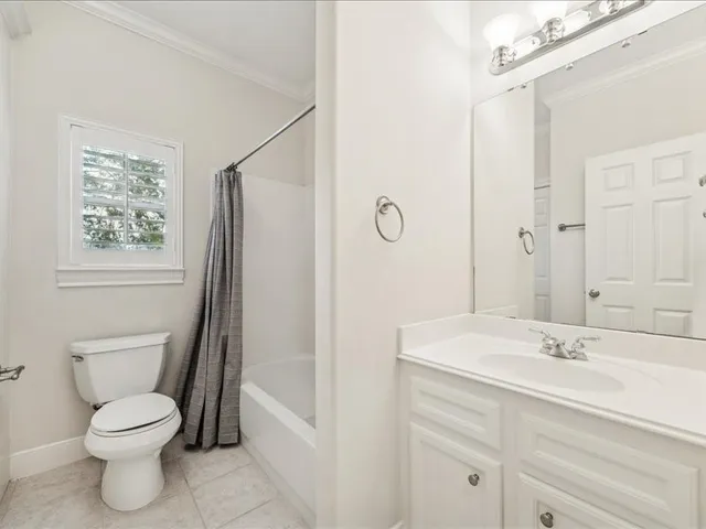 $949,000 | 6324 Elm Court, Bellaire, TX 77401