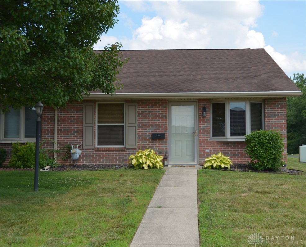 4290 Midfield Street Springfield, OH 45503 - Photo 2 of 51
