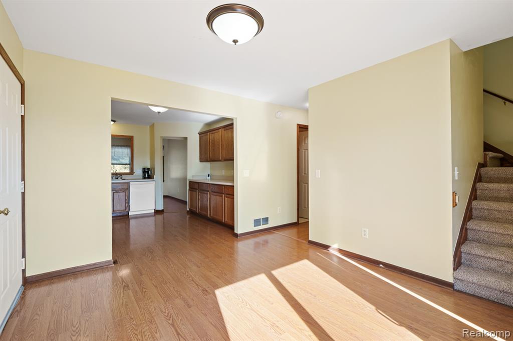 8038 Duquette Road Yale, MI 48097 - Photo 17 of 32