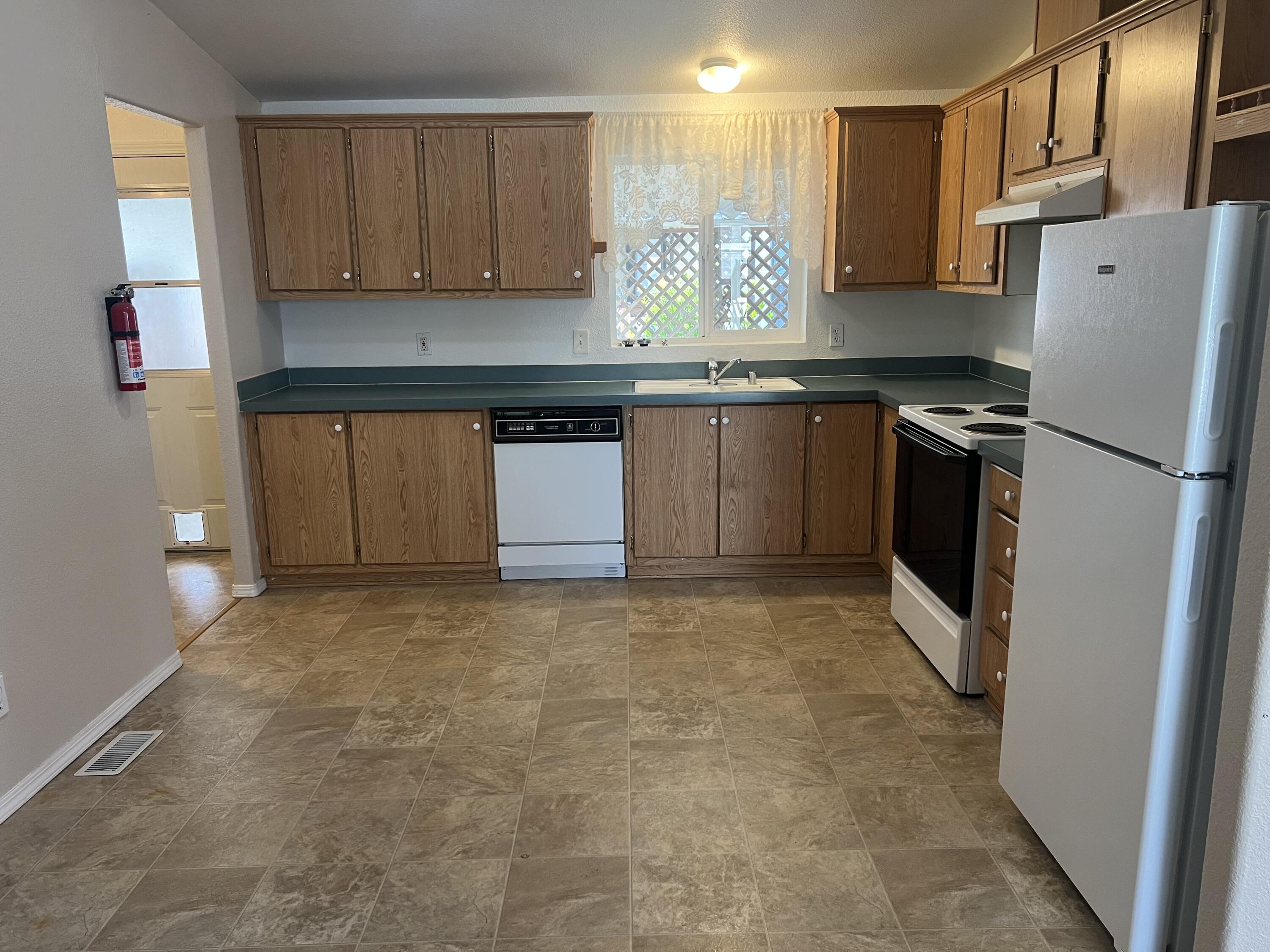 6850 Downing Road, Unit 25 Central Point, OR 97502 - Photo 16 of 27
