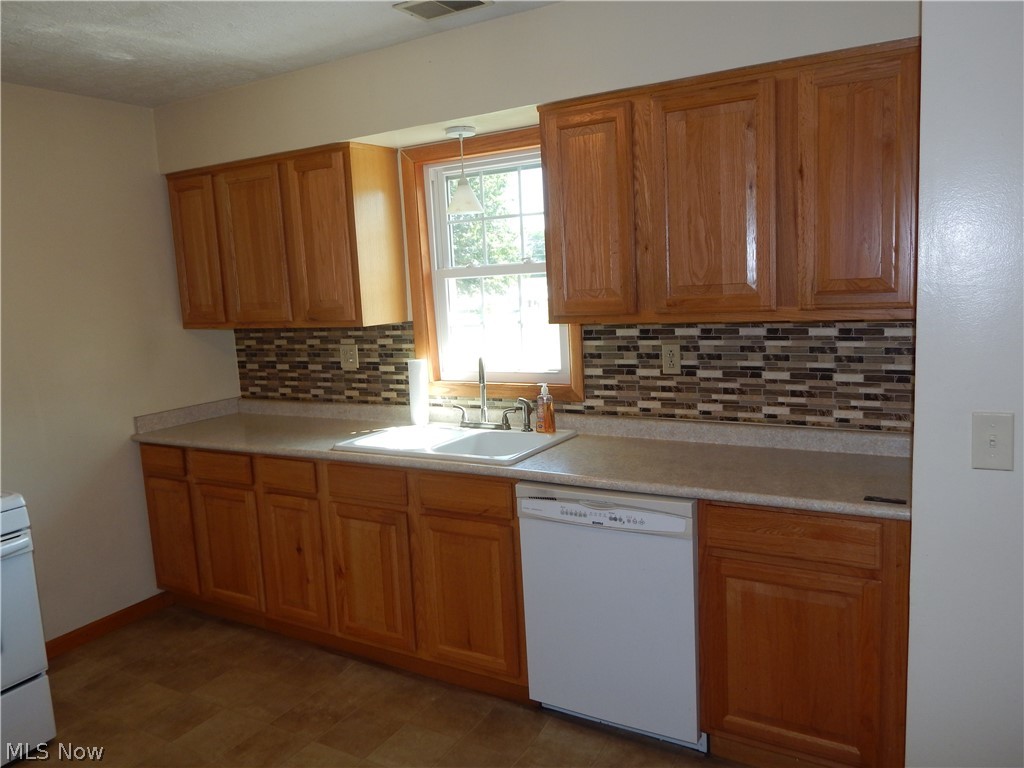 184 Conger Road Washington, WV 26181 - Photo 7 of 15 Gallery Image 7