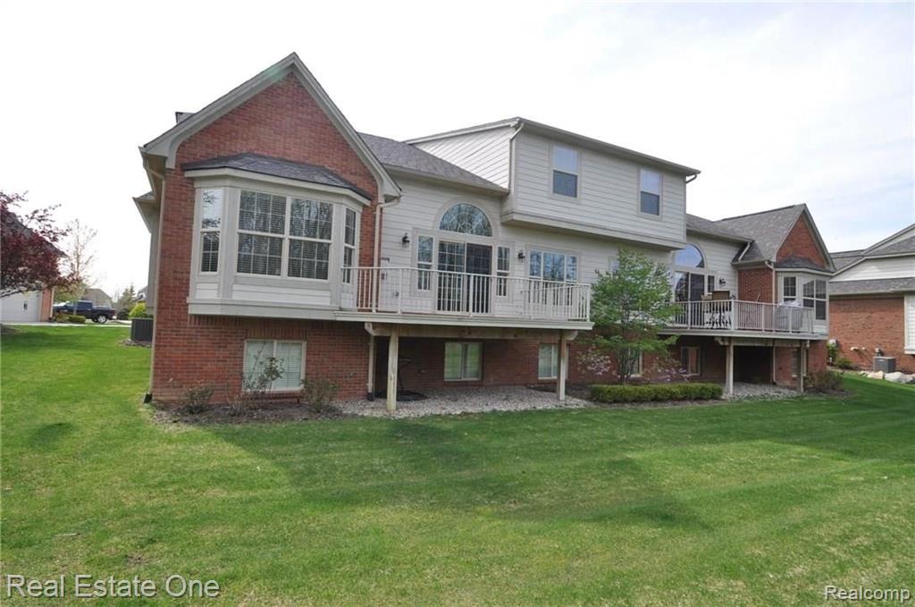 2744 Castlemartin Court Rochester, MI 48306 - Photo 27 of 30