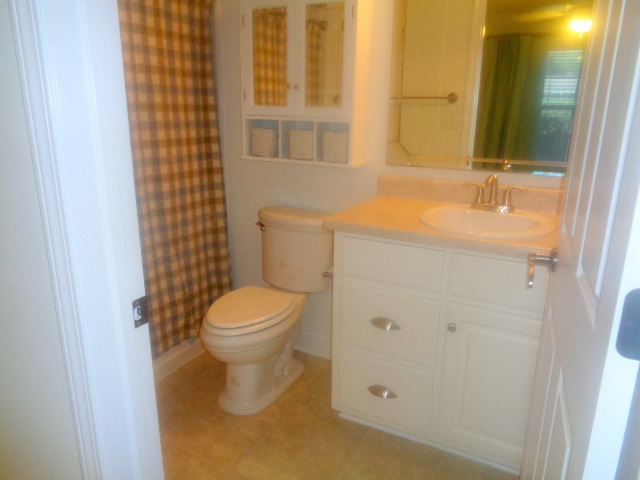 315 Lookover Drive, Unit WALK IN LEVEL INTERIOR Anderson, SC 29621 - Photo 15 of 36 Gallery Image 15