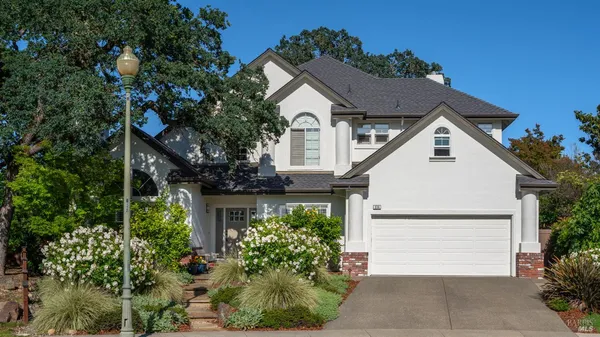 $1,395,000 | 336 Jessie Court, Windsor, CA 95492