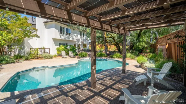 $1,395,000 | 336 Jessie Court, Windsor, CA 95492