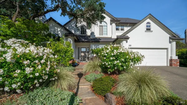 $1,395,000 | 336 Jessie Court, Windsor, CA 95492