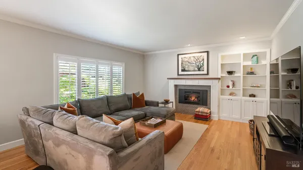 $1,395,000 | 336 Jessie Court, Windsor, CA 95492