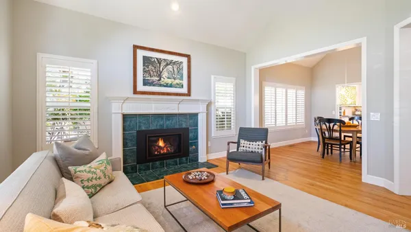$1,395,000 | 336 Jessie Court, Windsor, CA 95492