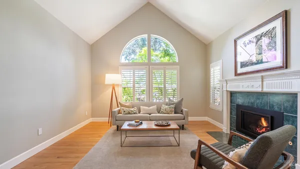 $1,395,000 | 336 Jessie Court, Windsor, CA 95492