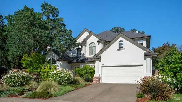 $1,395,000 | 336 Jessie Court, Windsor, CA 95492