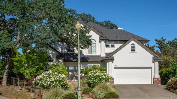 $1,395,000 | 336 Jessie Court, Windsor, CA 95492