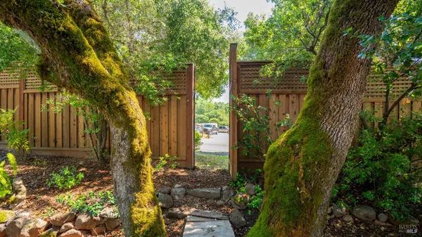 $1,395,000 | 336 Jessie Court, Windsor, CA 95492