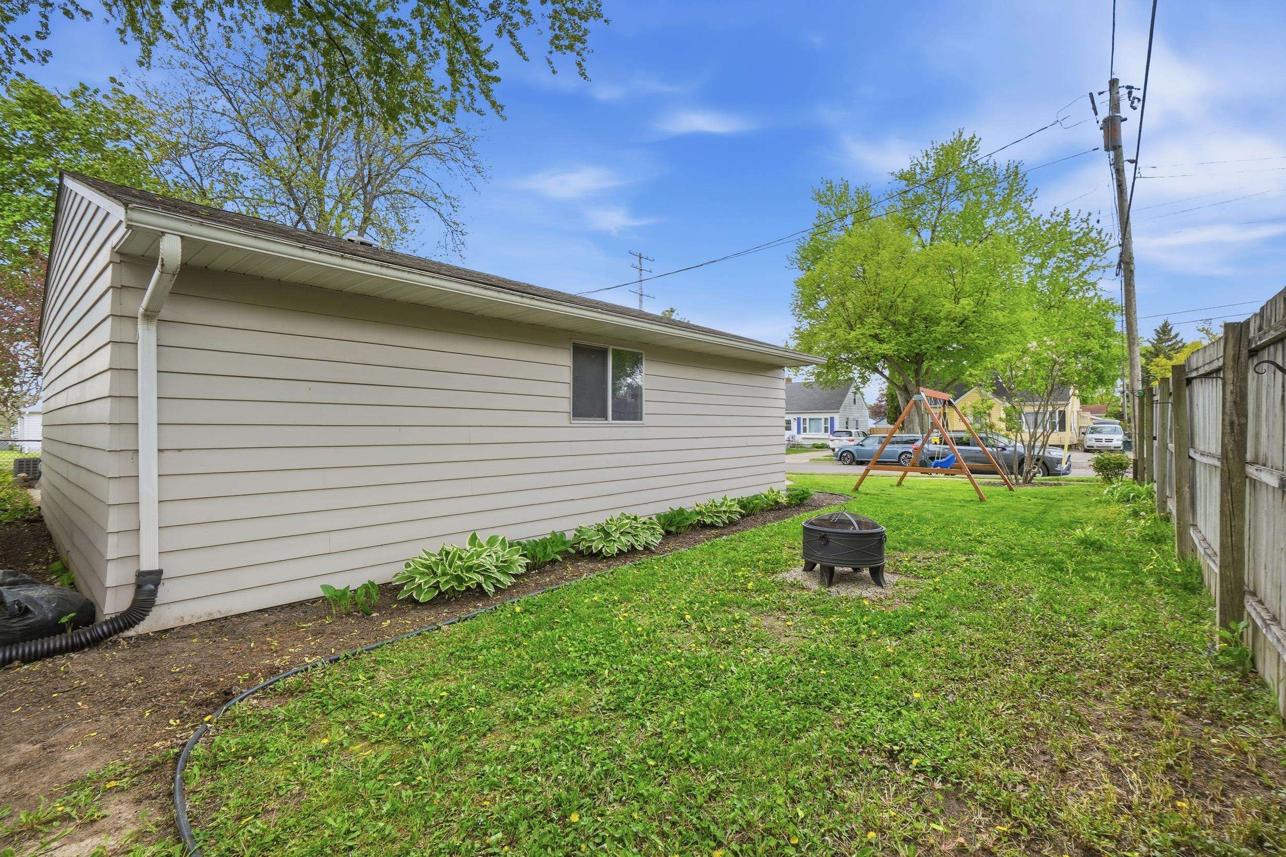 713 Dempsey Road Madison, WI 53714 - Photo 35 of 38