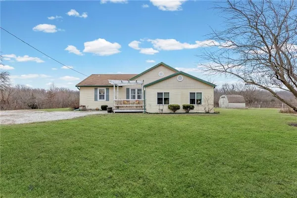 $555,500 | 314 Northeast 550th Road, Warrensburg, MO 64093