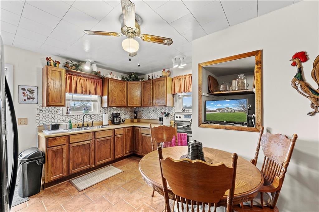 314 Northeast 550th Road Warrensburg, MO 64093 - Photo 13 of 60