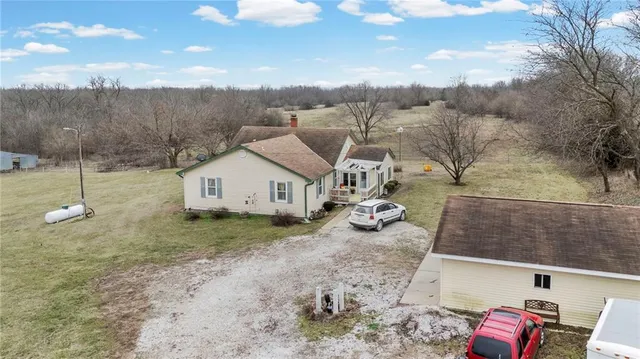 $555,500 | 314 Northeast 550th Road, Warrensburg, MO 64093