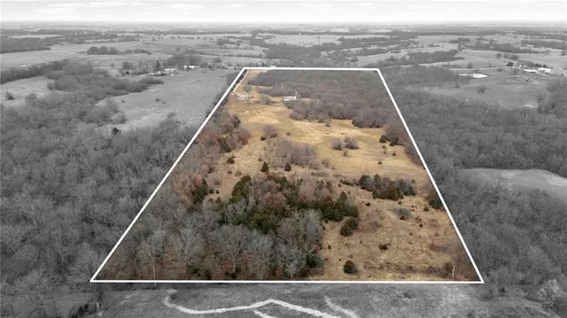 $555,500 | 314 Northeast 550th Road, Warrensburg, MO 64093