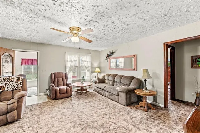 $555,500 | 314 Northeast 550th Road, Warrensburg, MO 64093