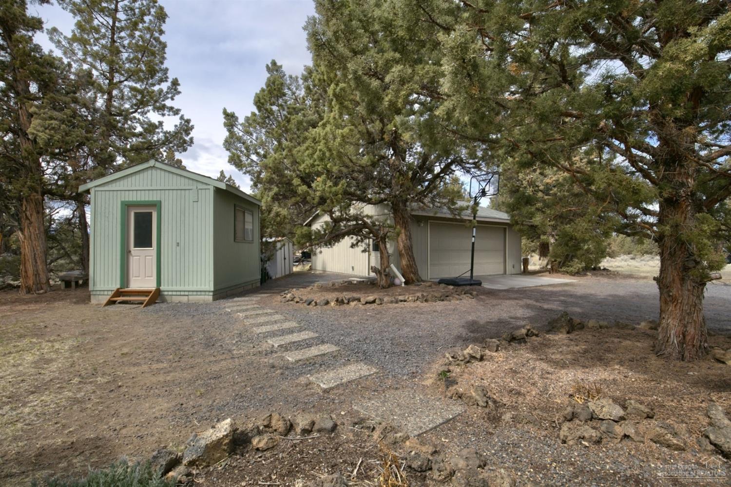 21587 Morrill Road Bend, OR 97701 - Photo 5 of 25 Additional Photo