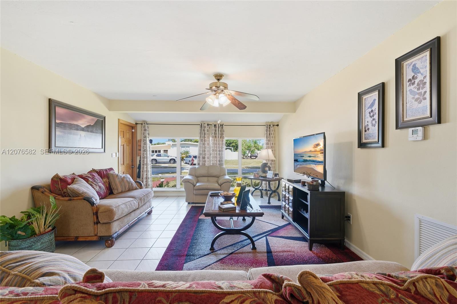 20510 Jacaranda Road Cutler Bay, FL 33189 - Photo 10 of 39 Gallery Image 10