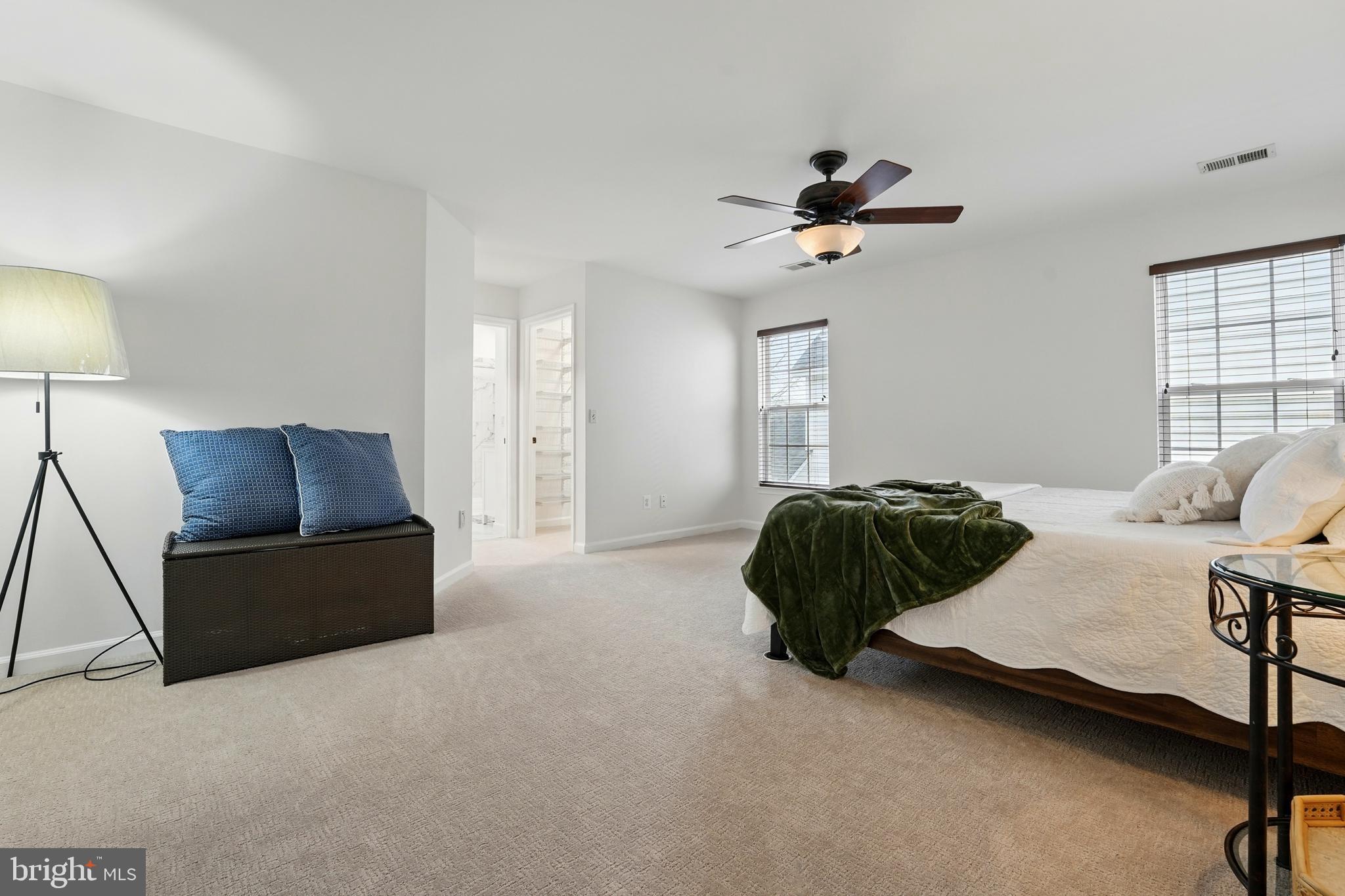 6712 Eldermill Lane Gainesville, VA 20155 - Photo 28 of 56 Owner's suite