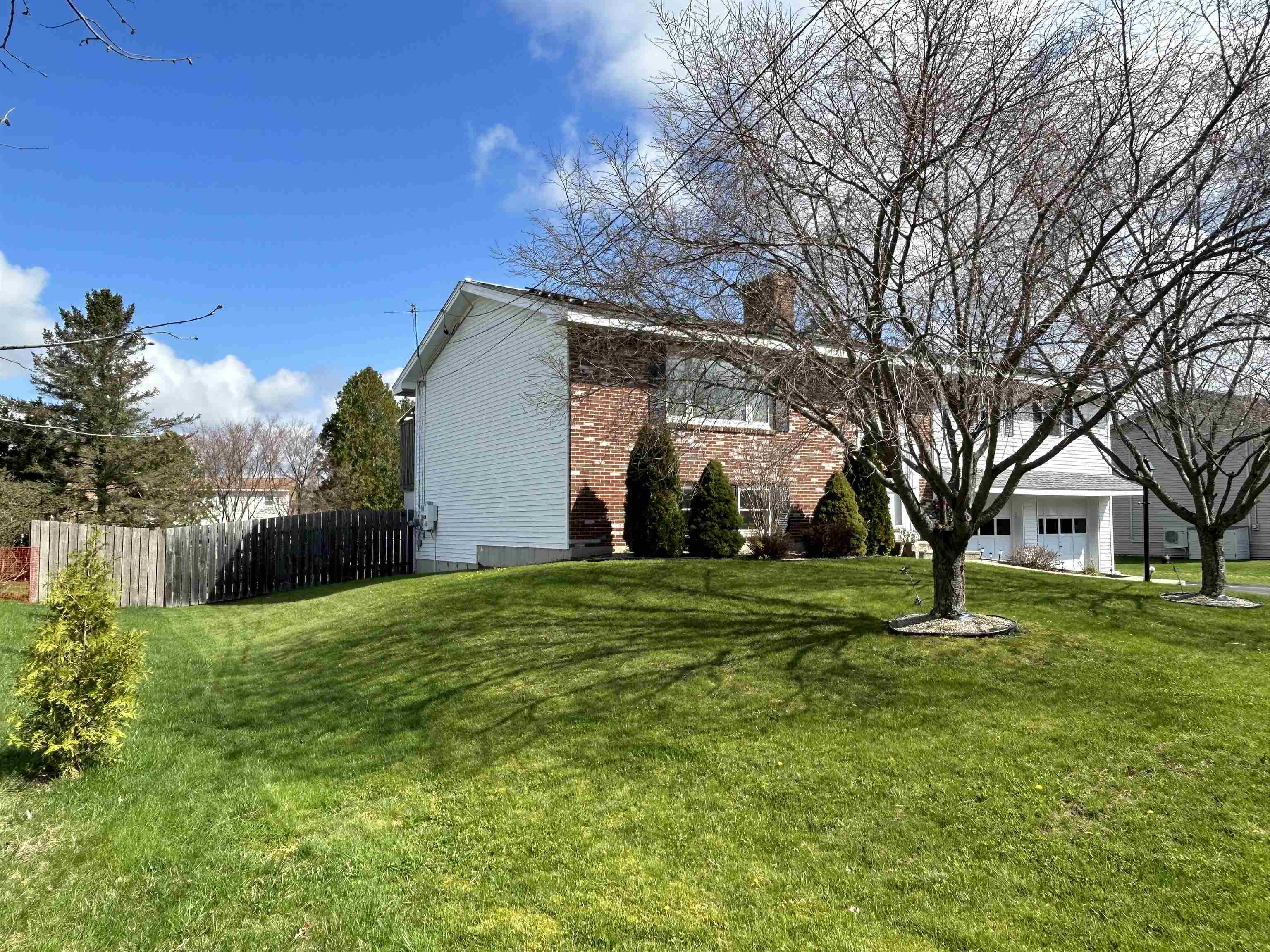 99 North St Extension Rutland, VT 05701 - Photo 4 of 25