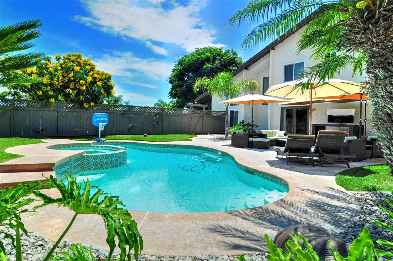 4782 Gateshead Road Carlsbad, CA 92010 - Photo 16 of 25 Gallery Image 16