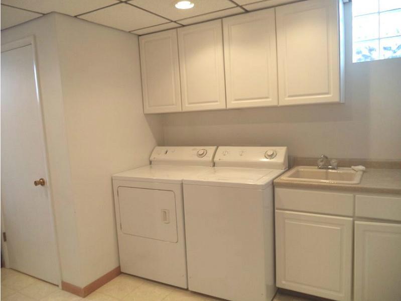 2379 Ritchie Street Aliquippa, PA 15001 - Photo 20 of 25 Other. laundry center