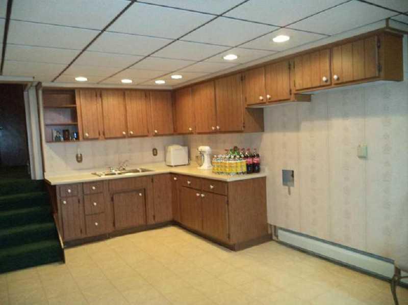 2379 Ritchie Street Aliquippa, PA 15001 - Photo 22 of 25 Kitchen. LL